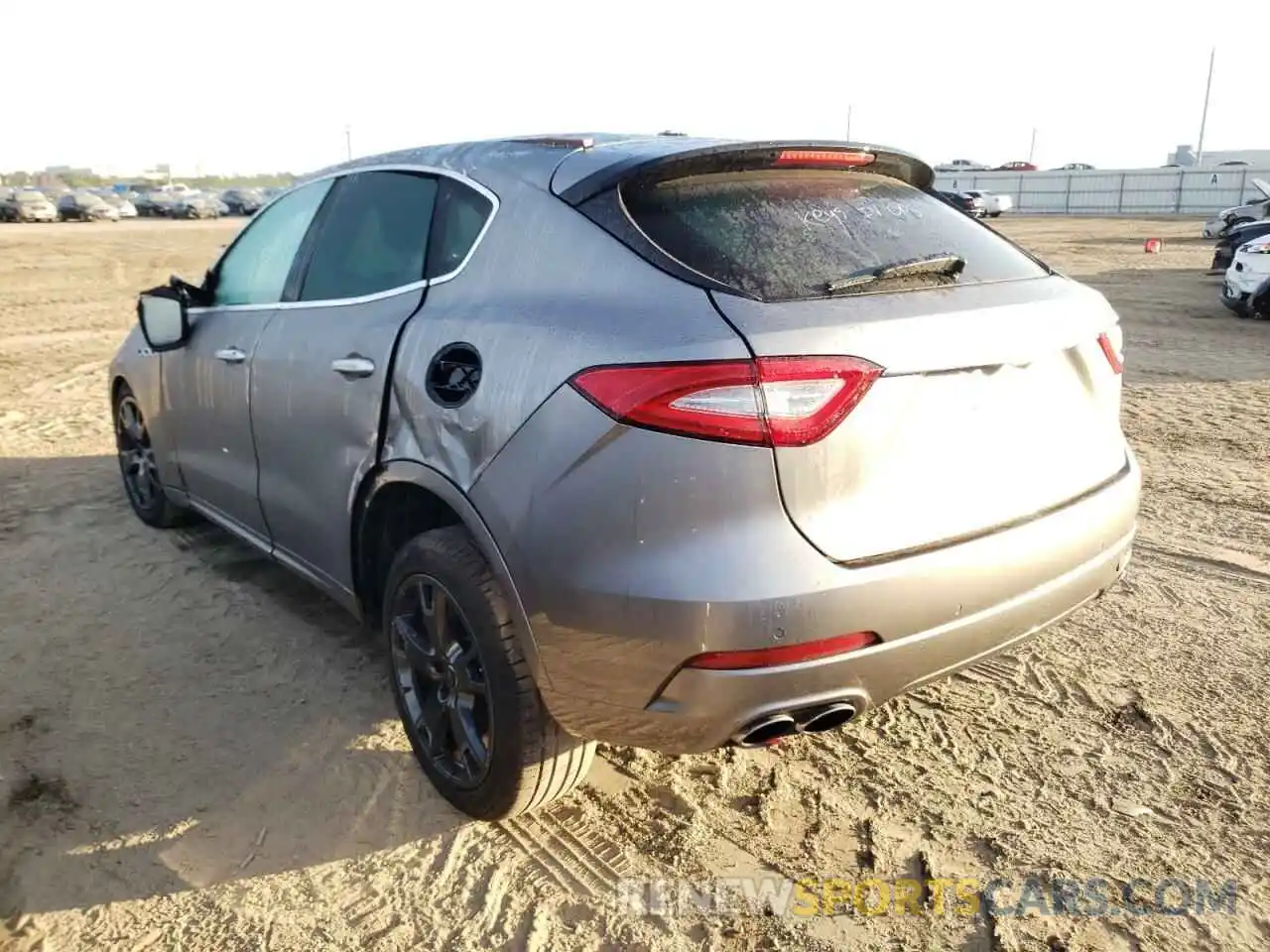 3 Photograph of a damaged car ZN661XUA7KX335820 MASERATI ALL MODELS 2019