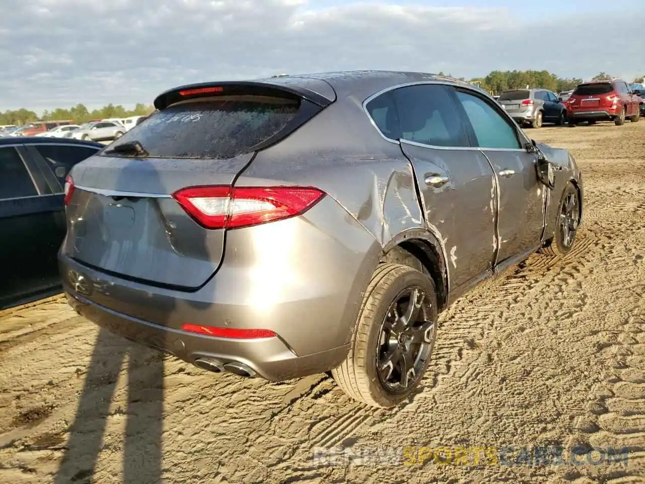 4 Photograph of a damaged car ZN661XUA7KX335820 MASERATI ALL MODELS 2019