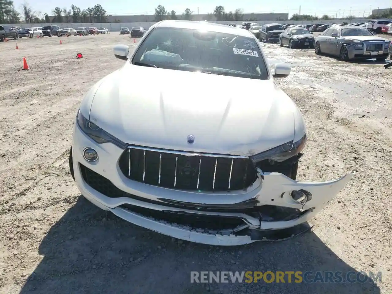 9 Photograph of a damaged car ZN661XUA9KX313835 MASERATI ALL MODELS 2019