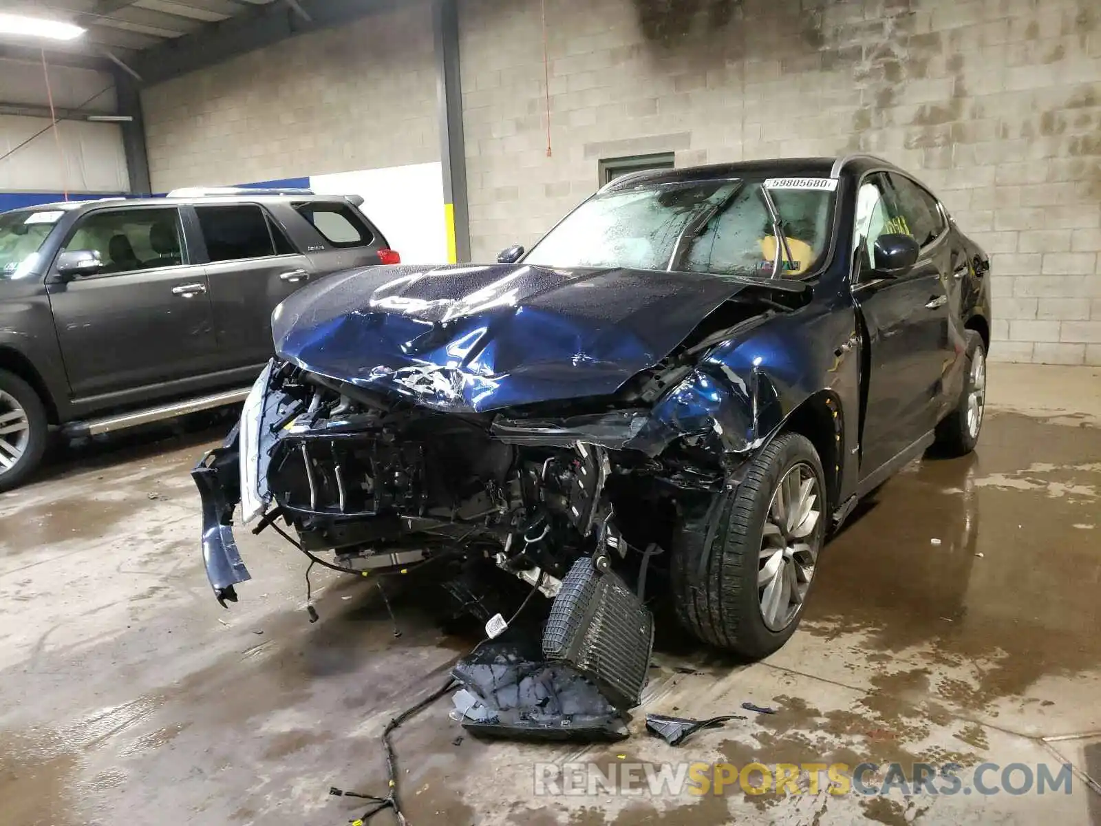 2 Photograph of a damaged car ZN661XUL0KX324711 MASERATI ALL MODELS 2019