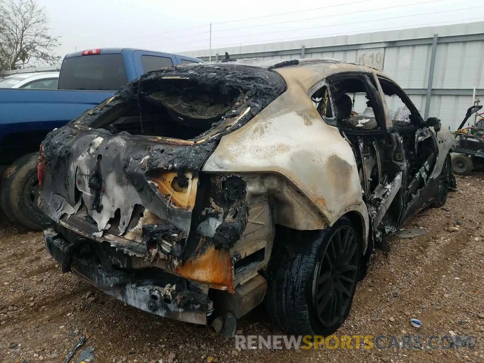 4 Photograph of a damaged car ZN661XUL4KX333315 MASERATI ALL MODELS 2019