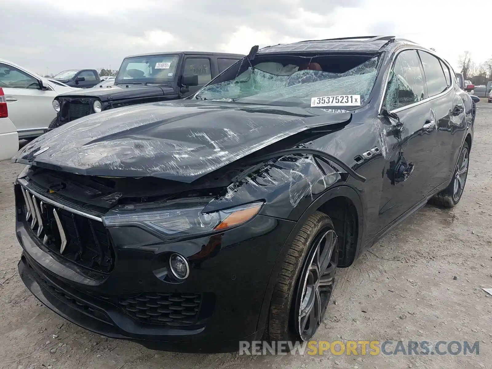 2 Photograph of a damaged car ZN661YUA0KX308268 MASERATI ALL MODELS 2019