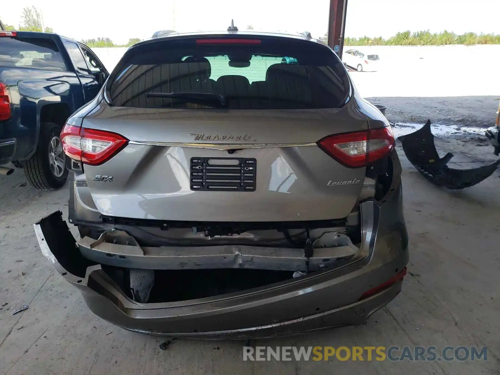 9 Photograph of a damaged car ZN661YUA1KX310238 MASERATI ALL MODELS 2019