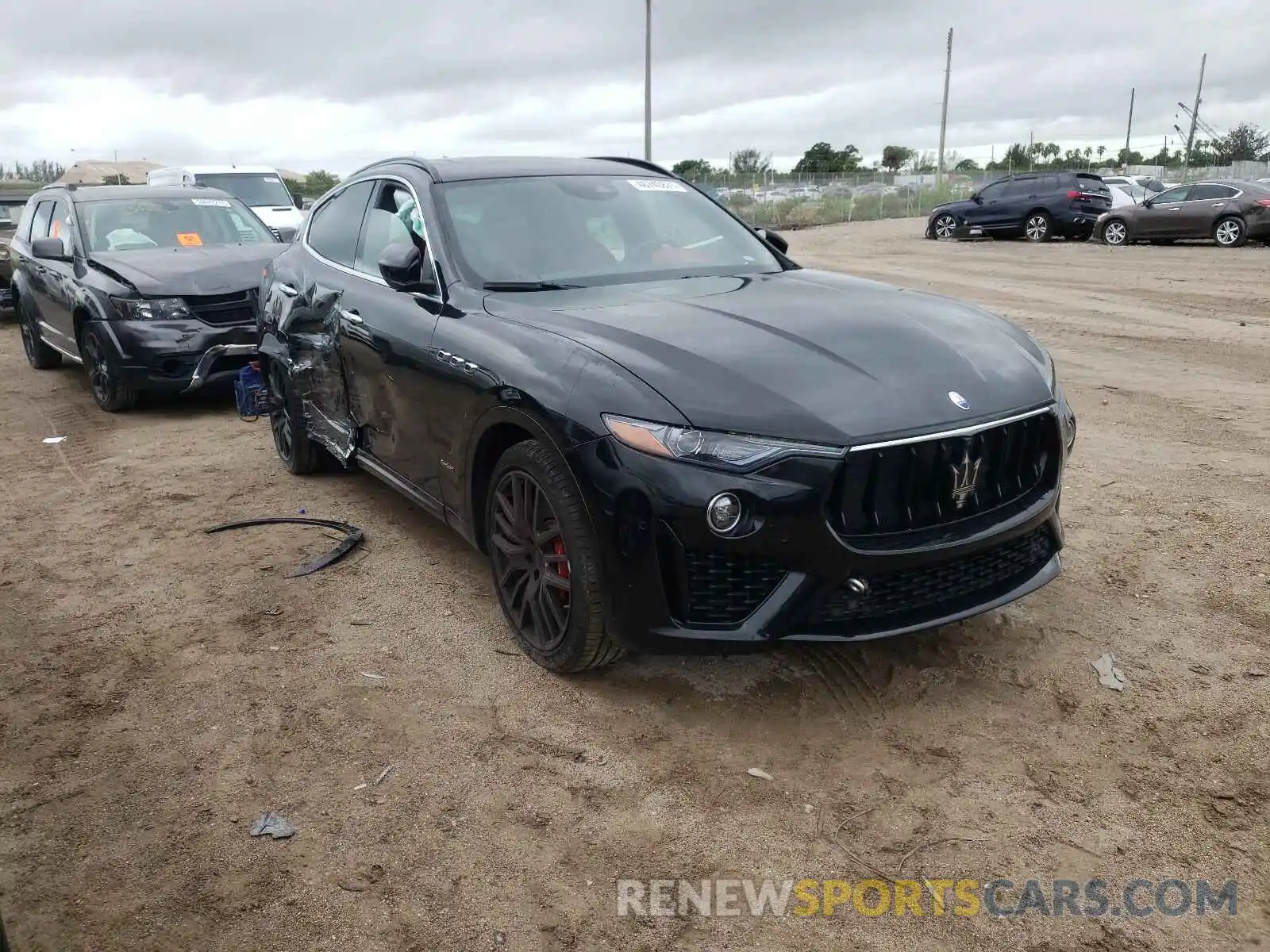 1 Photograph of a damaged car ZN661YUS0KX309798 MASERATI ALL MODELS 2019