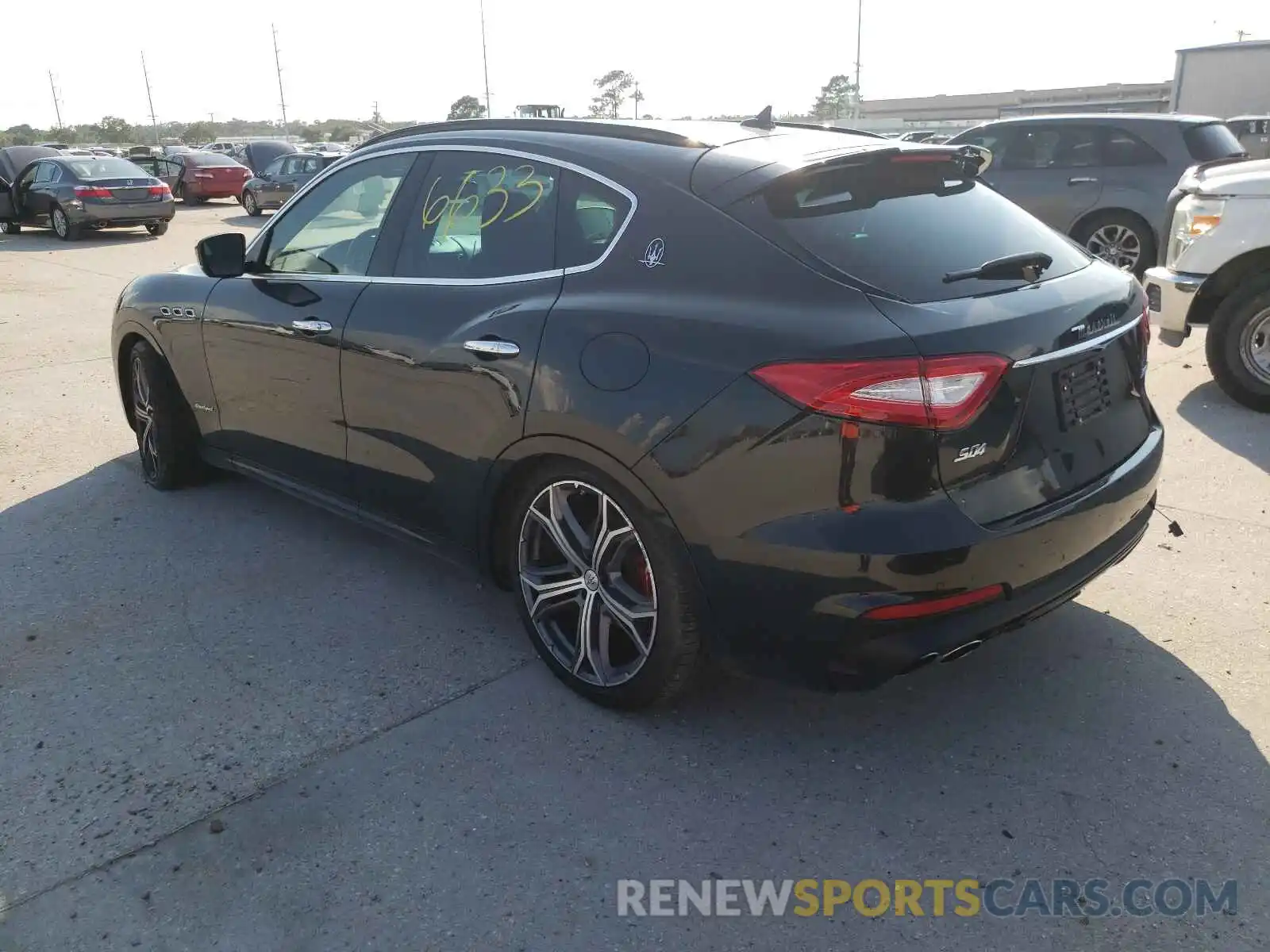 3 Photograph of a damaged car ZN661YUS3KX335960 MASERATI ALL MODELS 2019