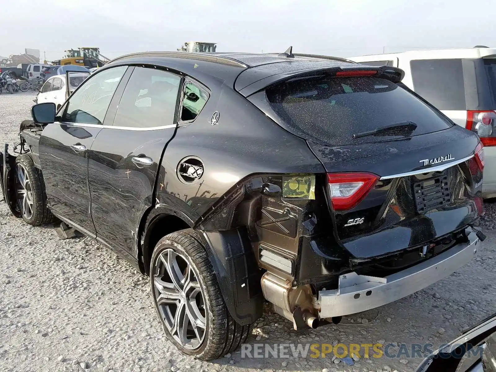 3 Photograph of a damaged car ZN661YUS4KX318245 MASERATI ALL MODELS 2019