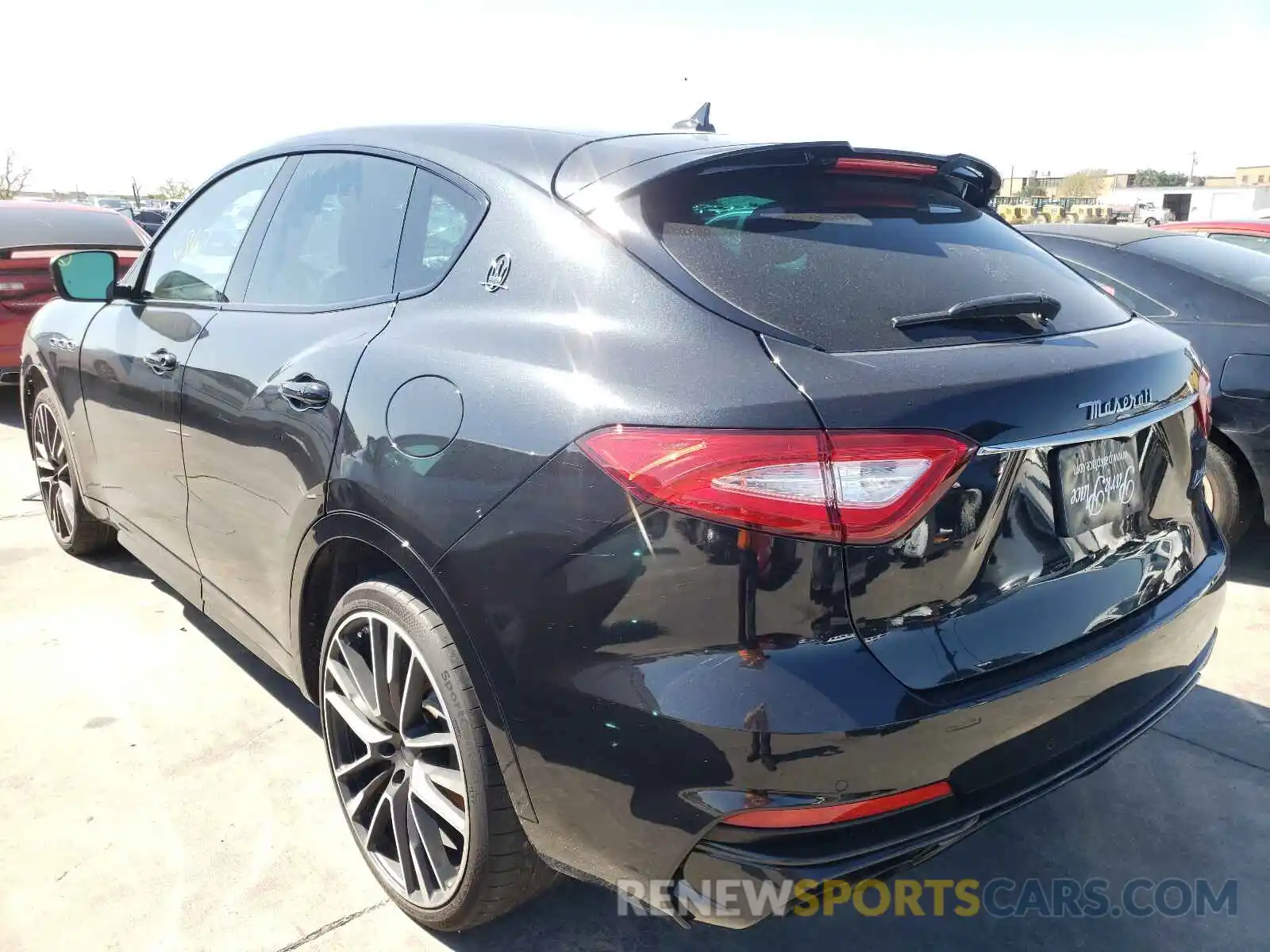 3 Photograph of a damaged car ZN661ZUA2KX315258 MASERATI ALL MODELS 2019