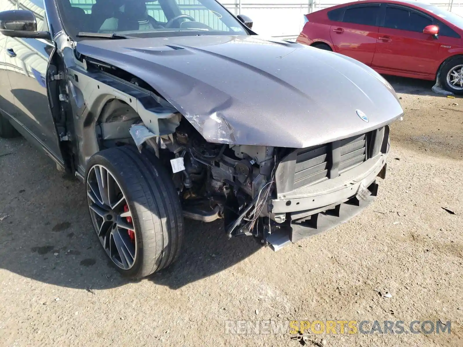 9 Photograph of a damaged car ZN661ZUA4KX323149 MASERATI ALL MODELS 2019