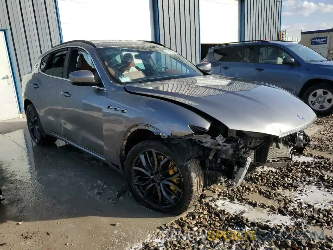 4 Photograph of a damaged car ZN661ZUA5KX328893 MASERATI ALL MODELS 2019