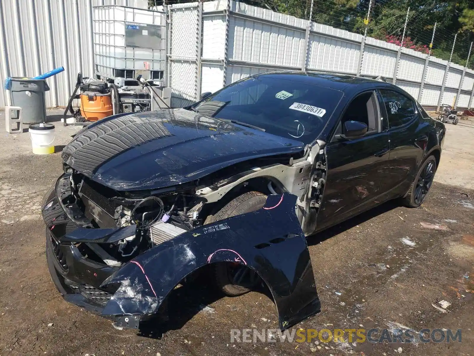 2 Photograph of a damaged car ZAM57XSA0L1349735 MASERATI ALL MODELS 2020