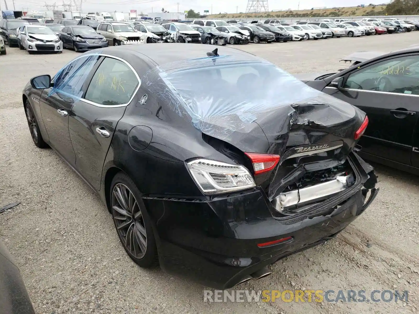 3 Photograph of a damaged car ZAM57XSA3L1356811 MASERATI ALL MODELS 2020