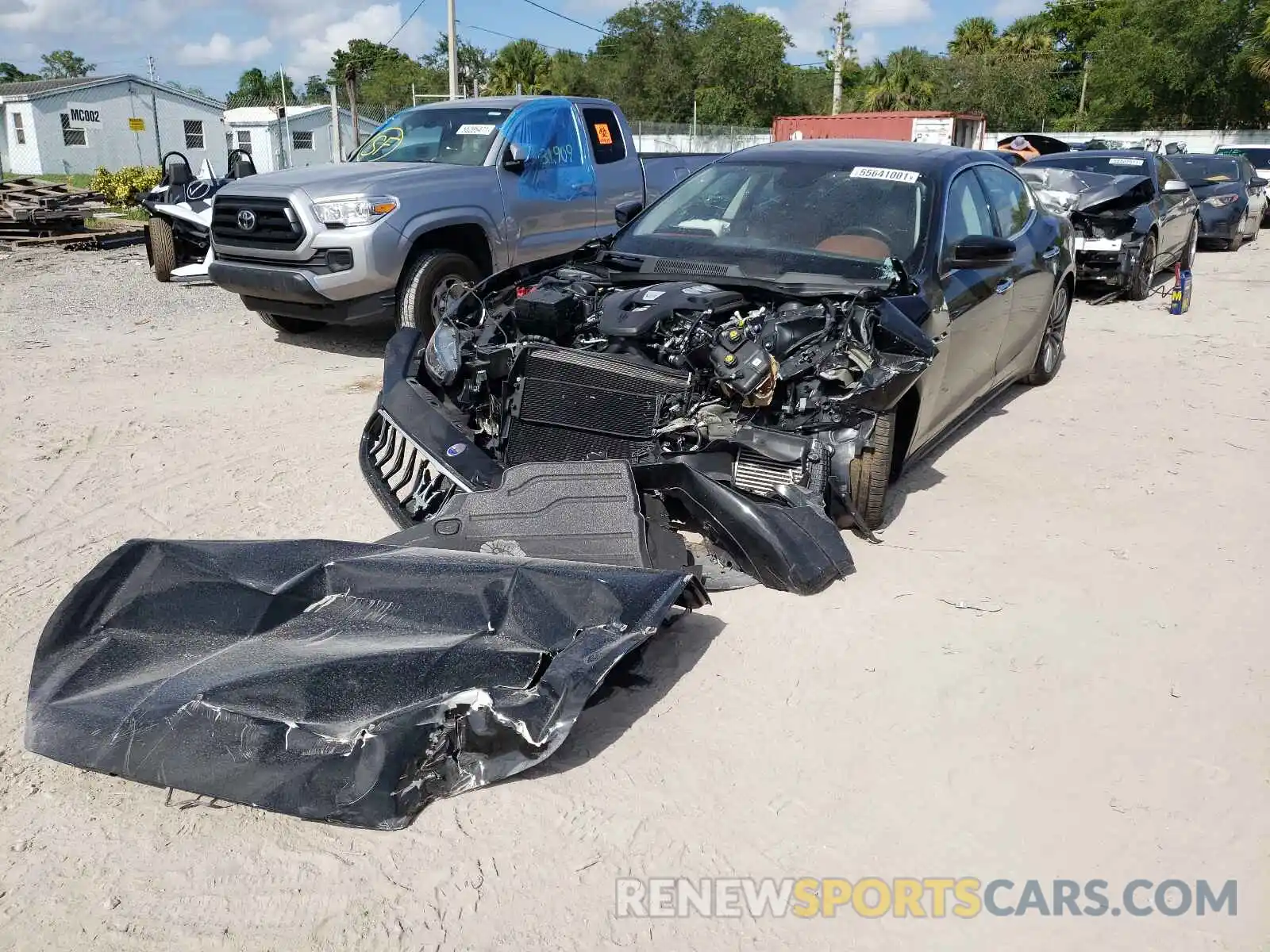 2 Photograph of a damaged car ZAM57XSA4L1355246 MASERATI ALL MODELS 2020