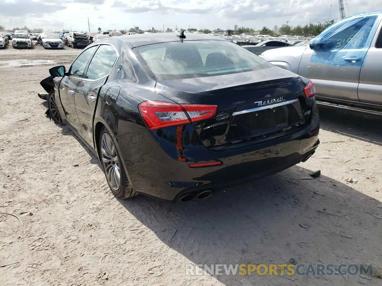 3 Photograph of a damaged car ZAM57XSA4L1355246 MASERATI ALL MODELS 2020