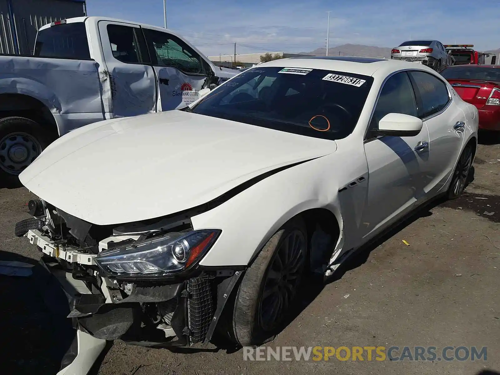 2 Photograph of a damaged car ZAM57XSA5L1344479 MASERATI ALL MODELS 2020