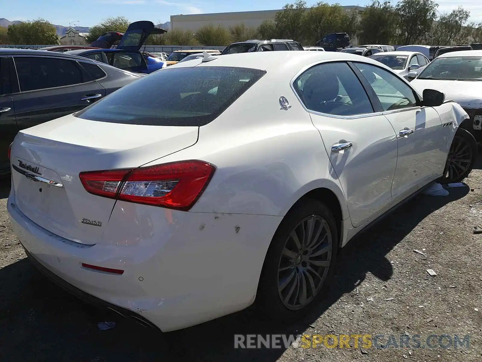 4 Photograph of a damaged car ZAM57XSA5L1344479 MASERATI ALL MODELS 2020