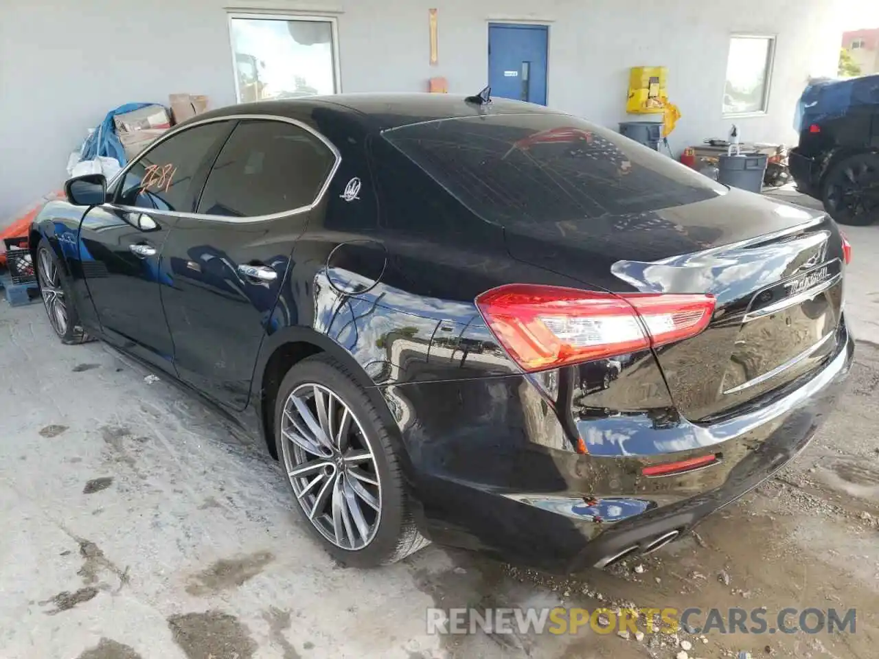 3 Photograph of a damaged car ZAM57XSA5L1350637 MASERATI ALL MODELS 2020