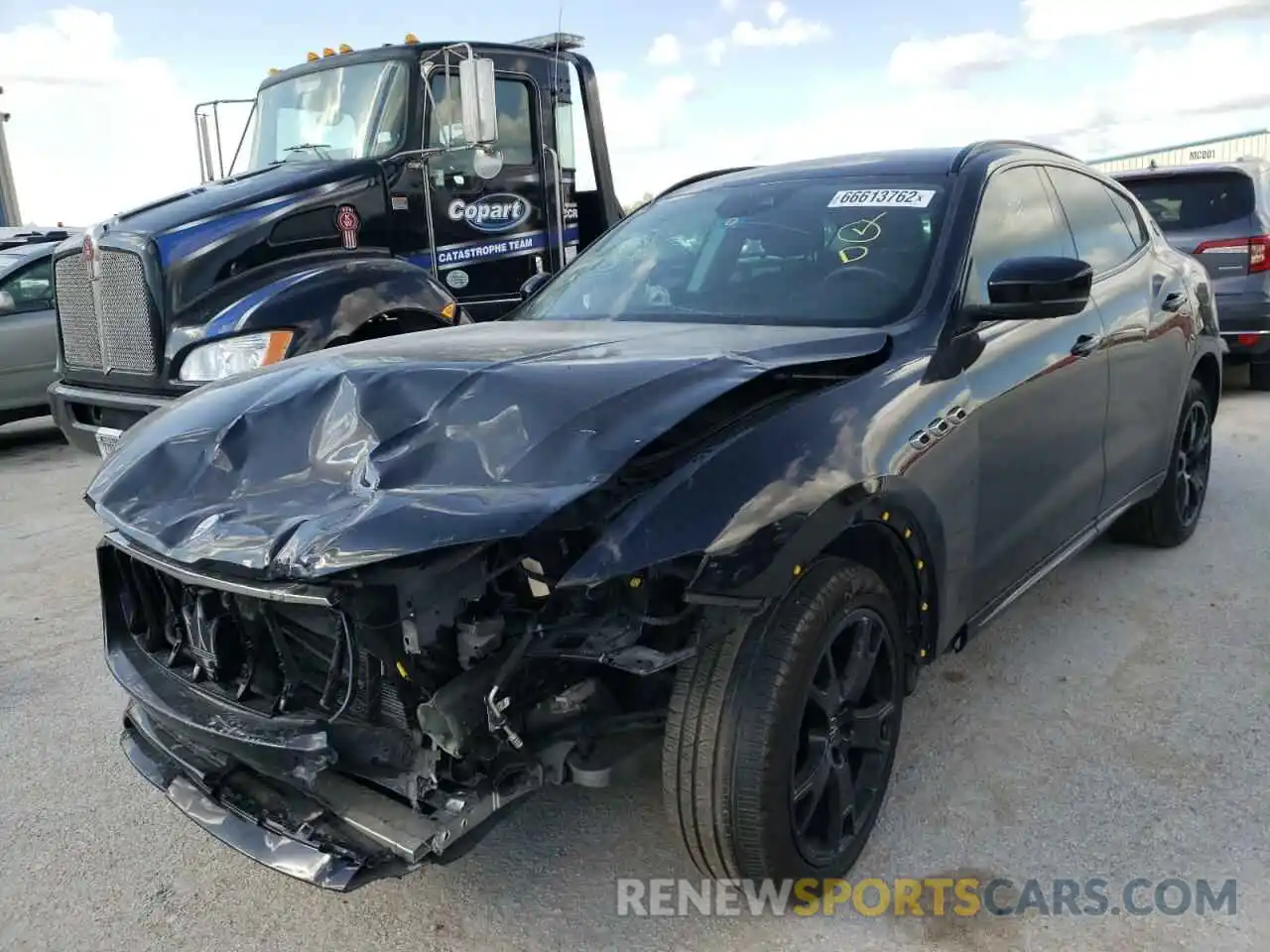 2 Photograph of a damaged car ZN661XUA7LX355065 MASERATI ALL MODELS 2020