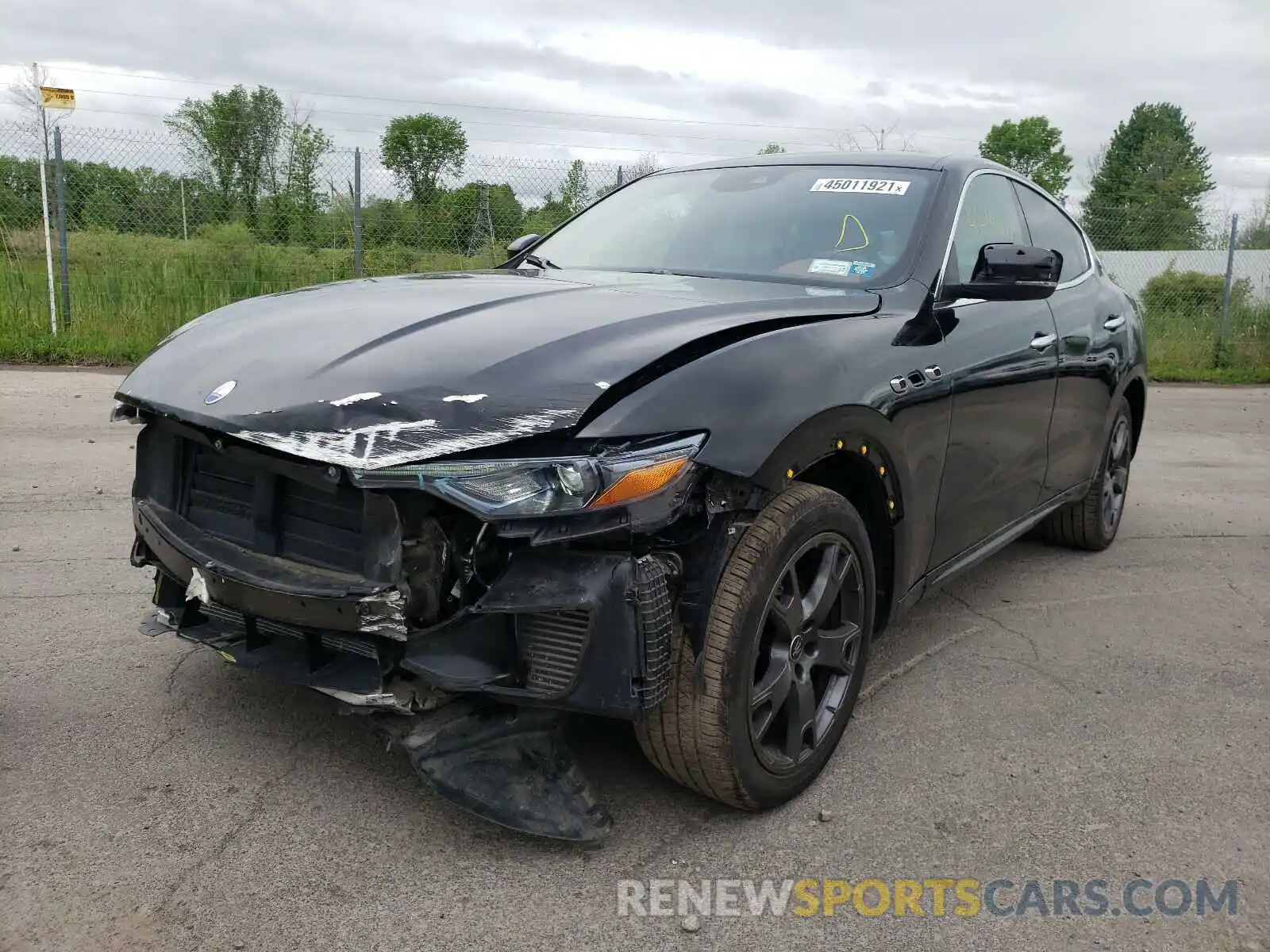 2 Photograph of a damaged car ZN661XUA8LX342566 MASERATI ALL MODELS 2020