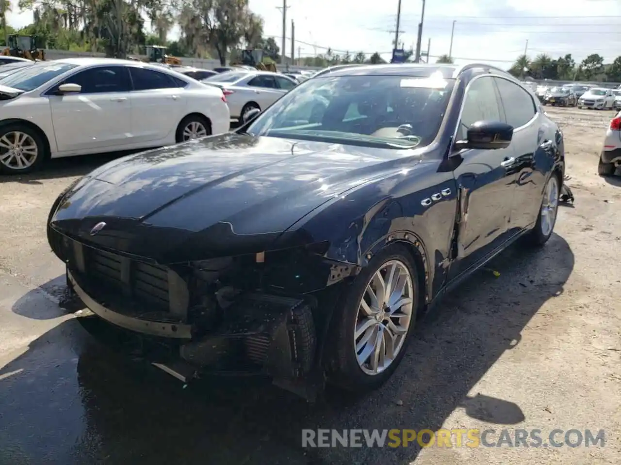 2 Photograph of a damaged car ZN661XUL6LX353874 MASERATI ALL MODELS 2020