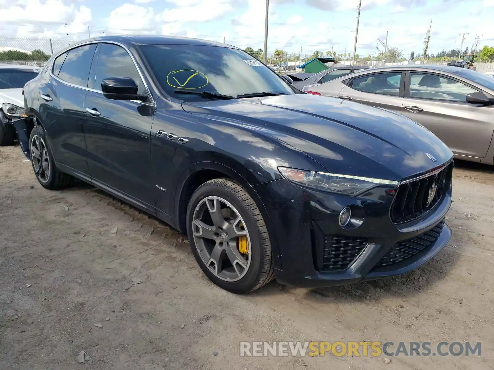 1 Photograph of a damaged car ZN661XUS3LX352446 MASERATI ALL MODELS 2020