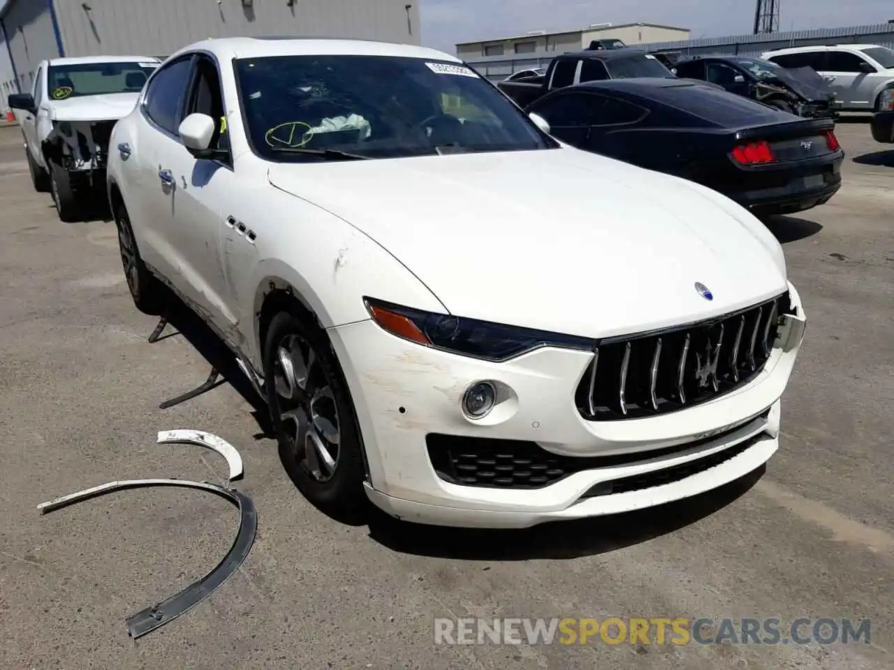 1 Photograph of a damaged car ZN661YUA3LX344814 MASERATI ALL MODELS 2020