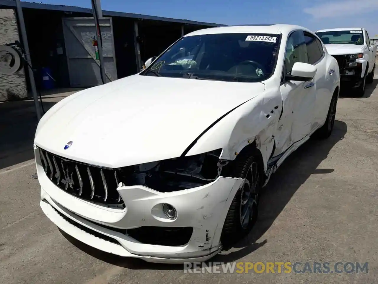 2 Photograph of a damaged car ZN661YUA3LX344814 MASERATI ALL MODELS 2020