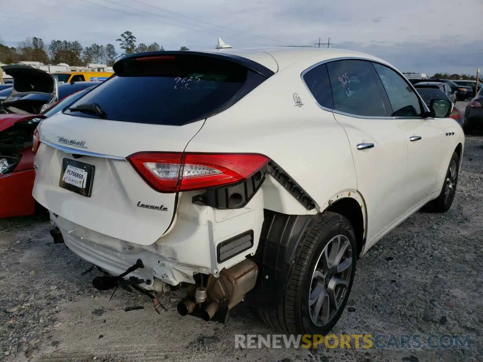 4 Photograph of a damaged car ZN661YUA9LX344915 MASERATI ALL MODELS 2020