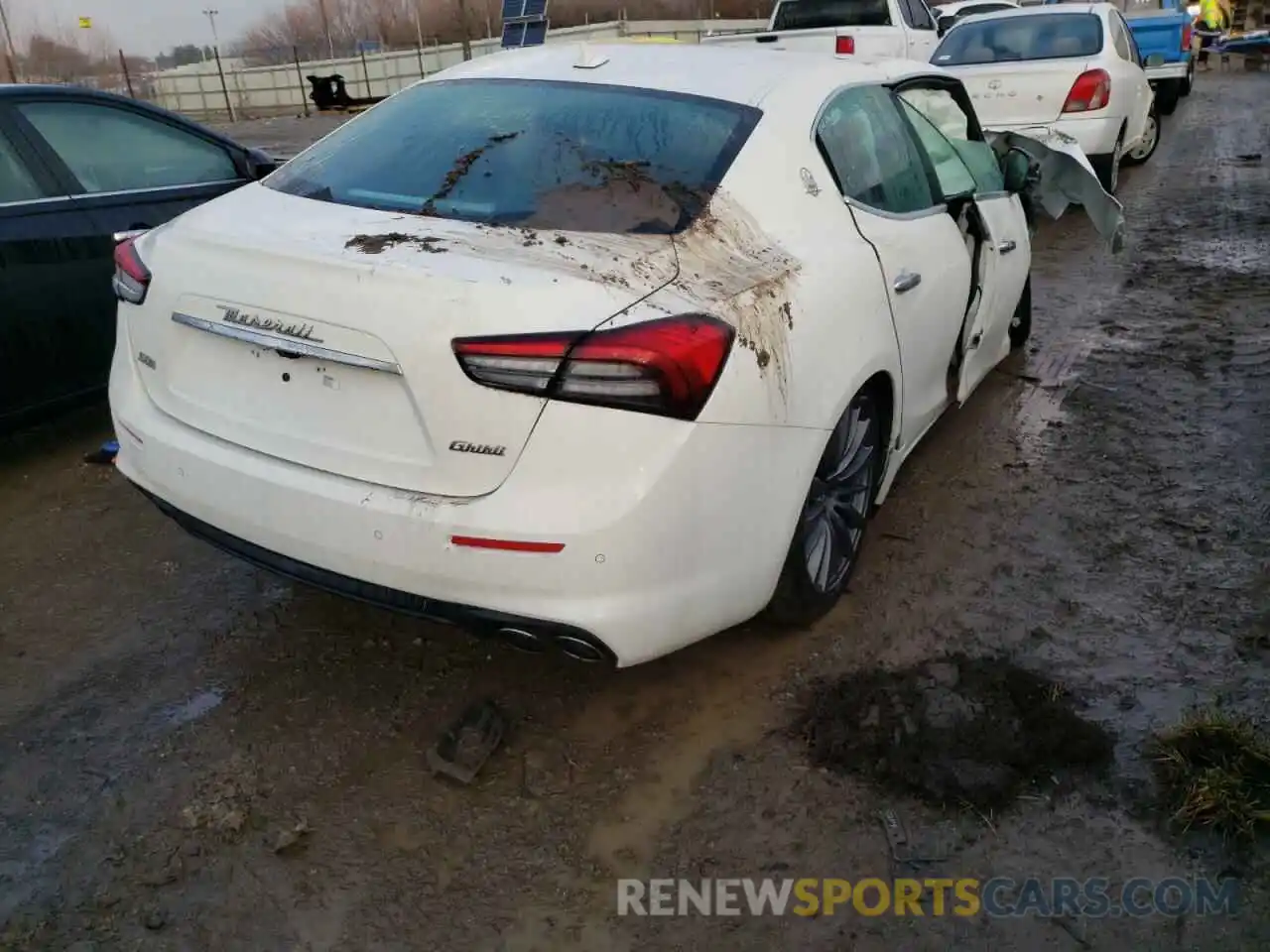 4 Photograph of a damaged car ZAM57YTA0M1371255 MASERATI ALL MODELS 2021