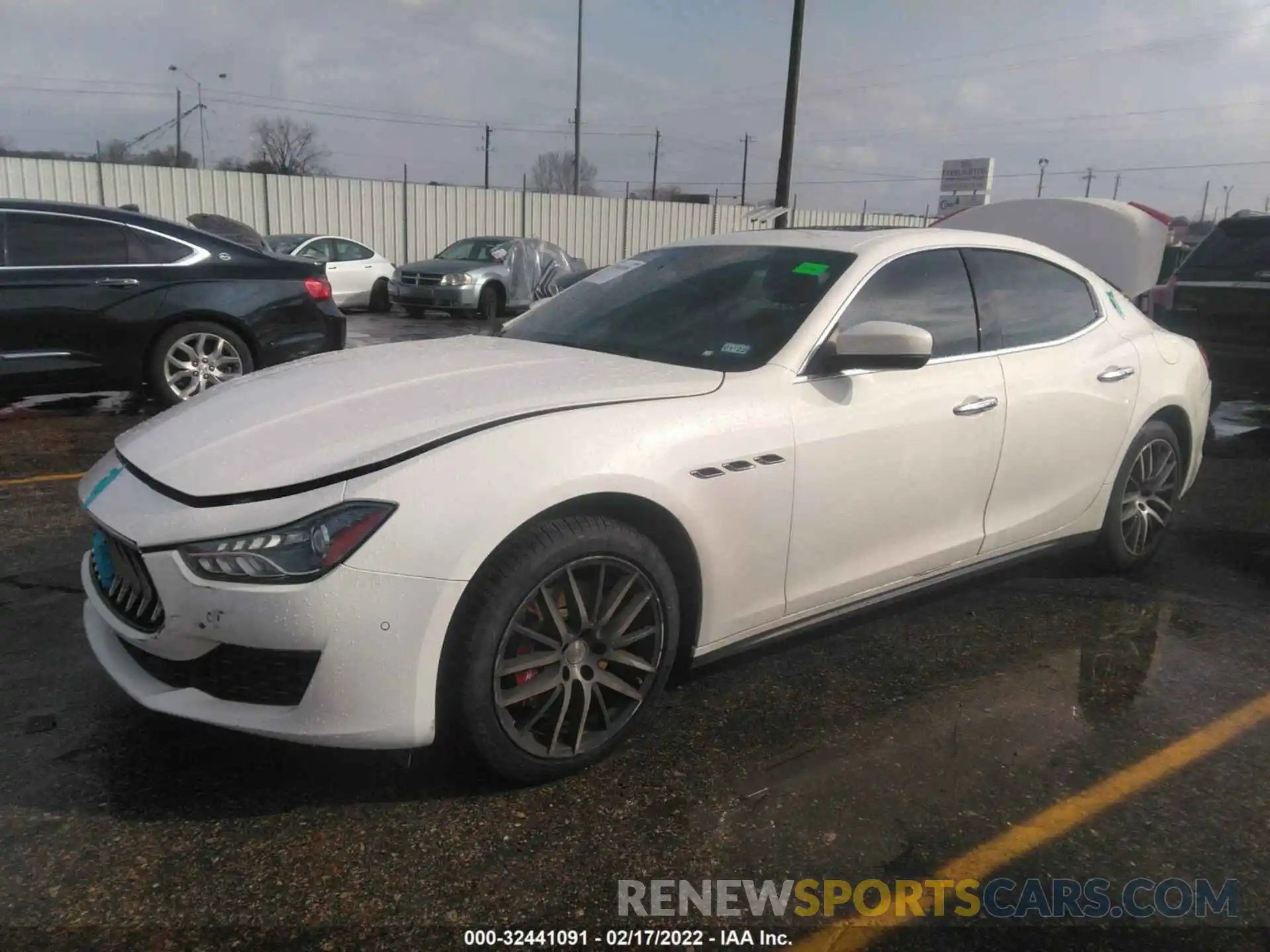 2 Photograph of a damaged car ZAM57XSA0K1314451 MASERATI GHIBLI 2019