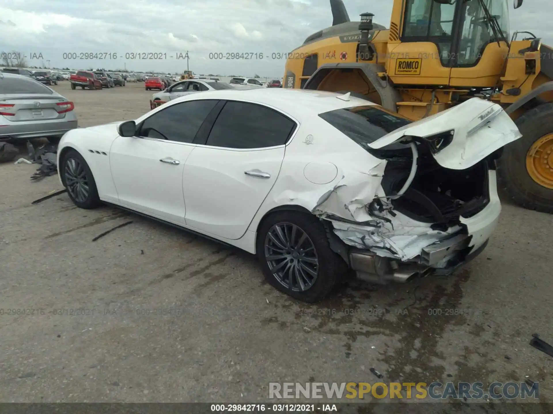3 Photograph of a damaged car ZAM57XSA5K1314008 MASERATI GHIBLI 2019