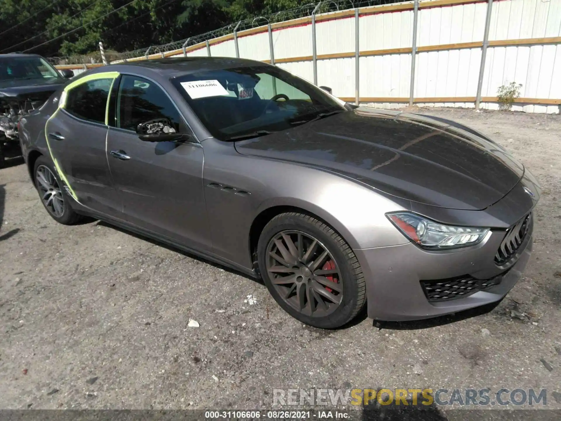 1 Photograph of a damaged car ZAM57XSA9K1316134 MASERATI GHIBLI 2019