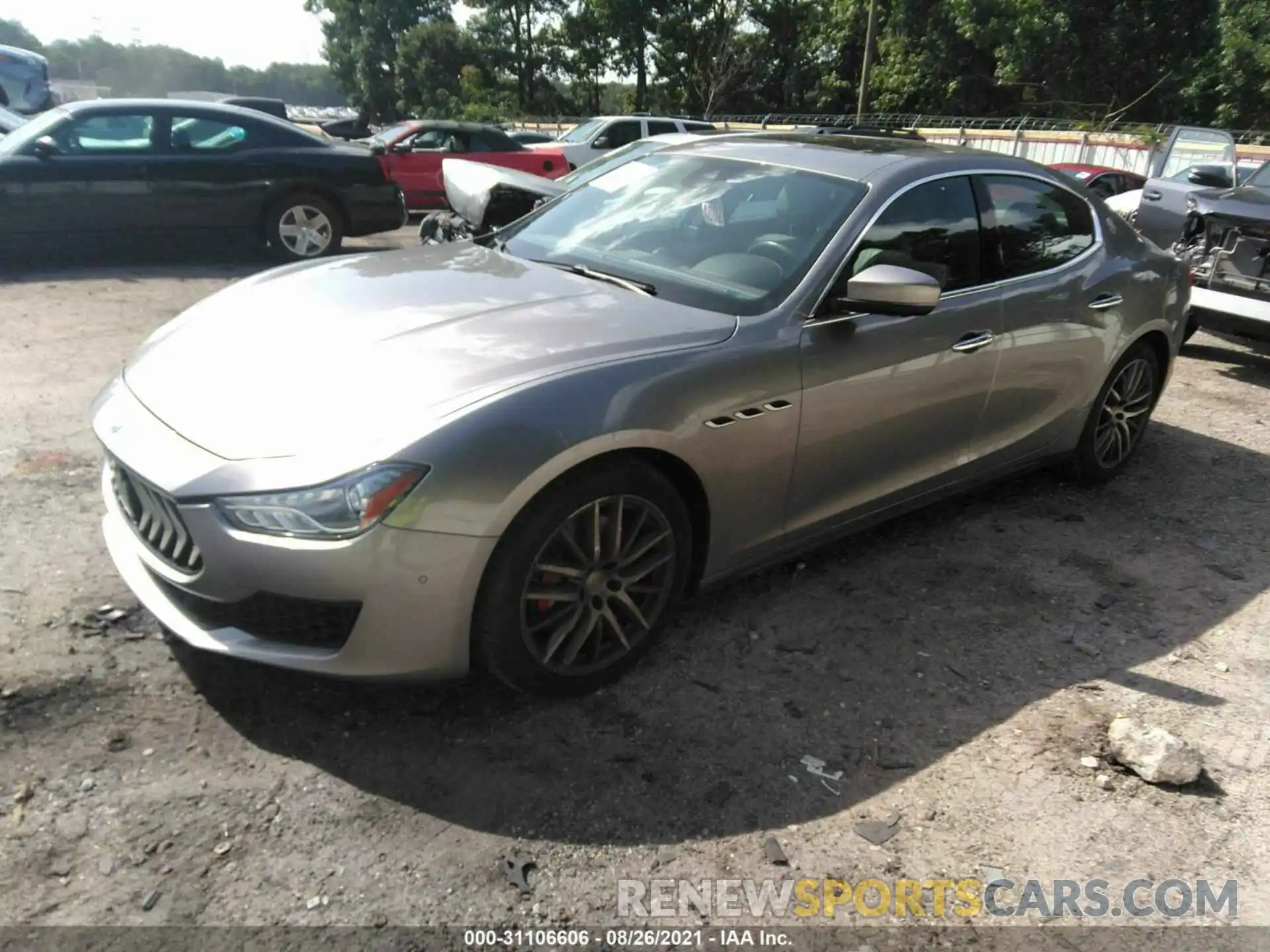 2 Photograph of a damaged car ZAM57XSA9K1316134 MASERATI GHIBLI 2019