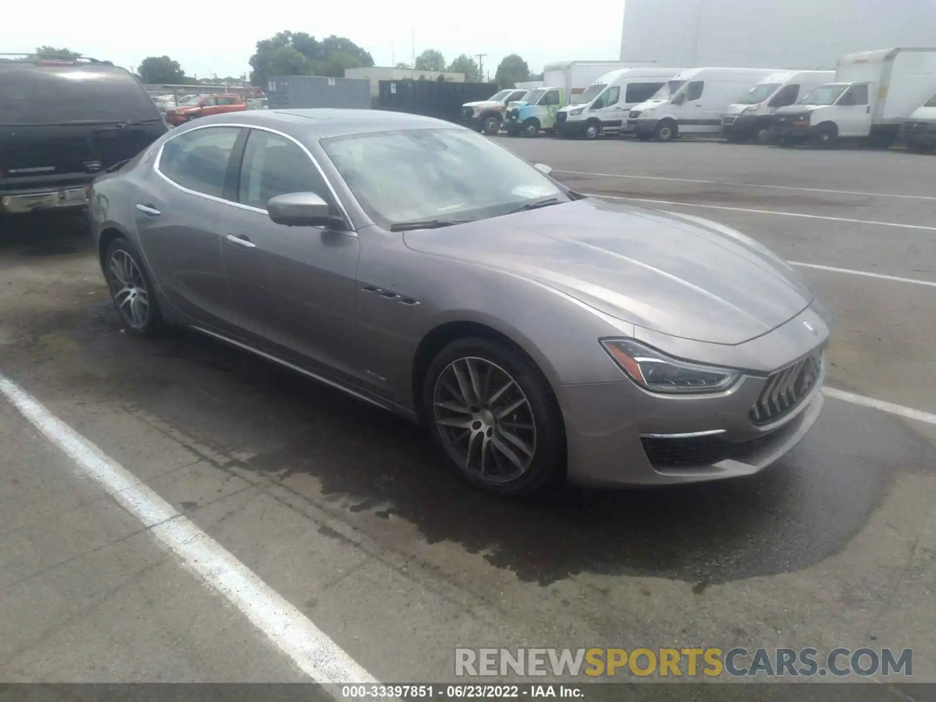 1 Photograph of a damaged car ZAM57XSL5K1338276 MASERATI GHIBLI 2019