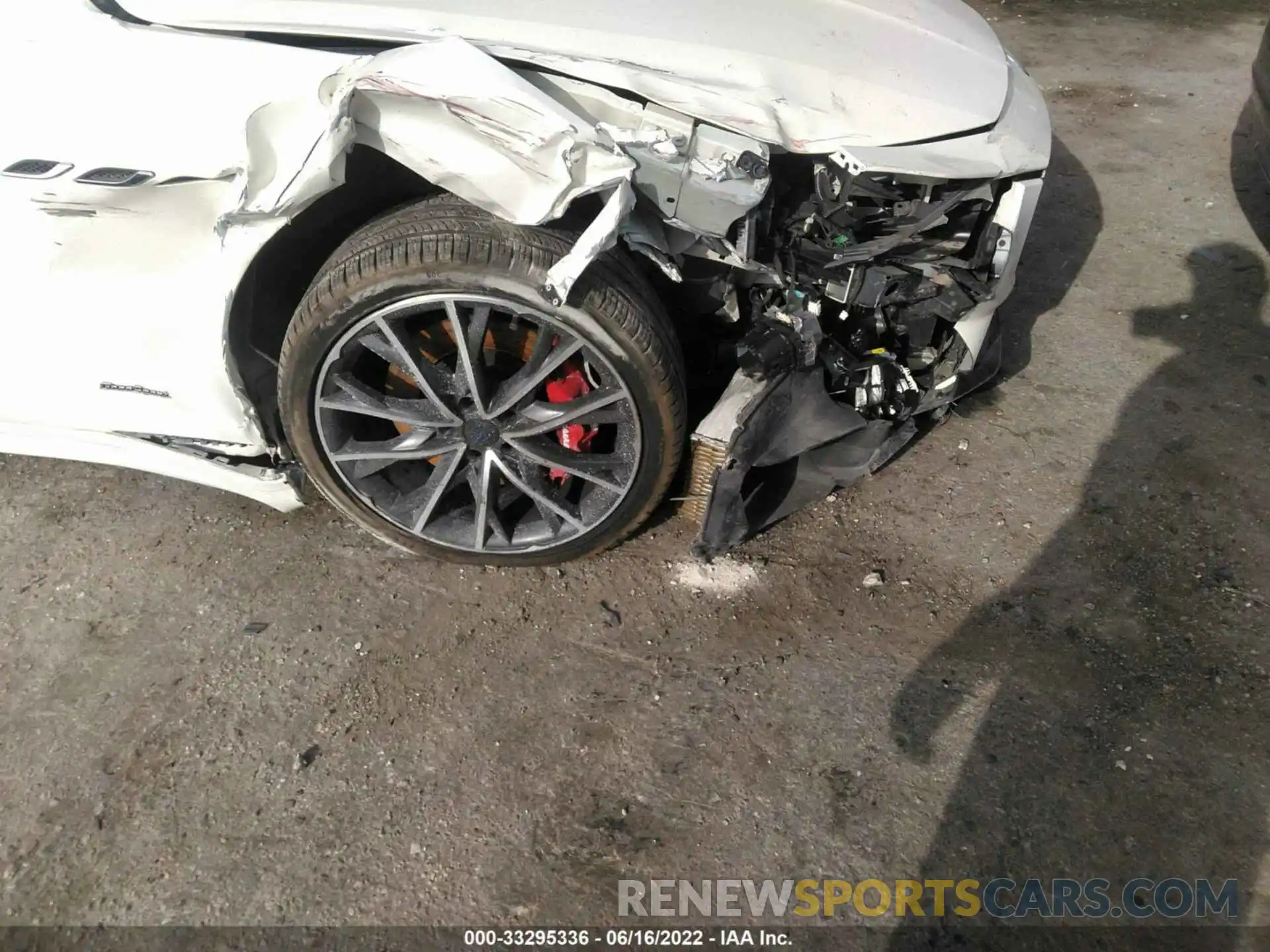 6 Photograph of a damaged car ZAM57XSS4K1338289 MASERATI GHIBLI 2019