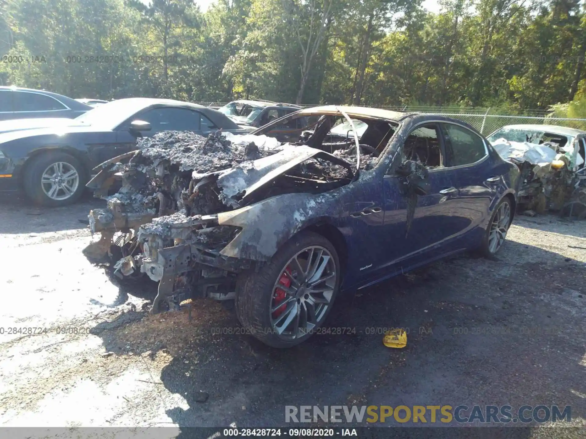 2 Photograph of a damaged car ZAM57XSSXK1316121 MASERATI GHIBLI 2019