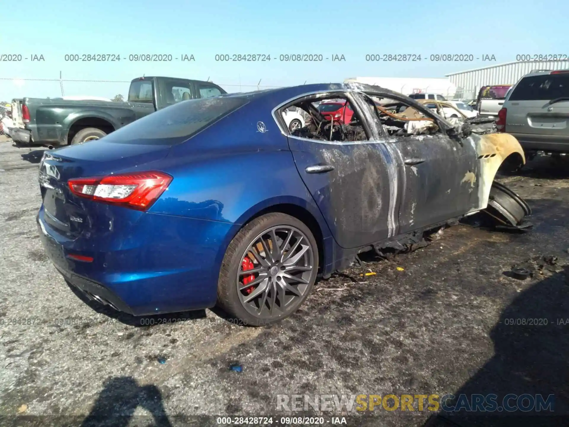 4 Photograph of a damaged car ZAM57XSSXK1316121 MASERATI GHIBLI 2019