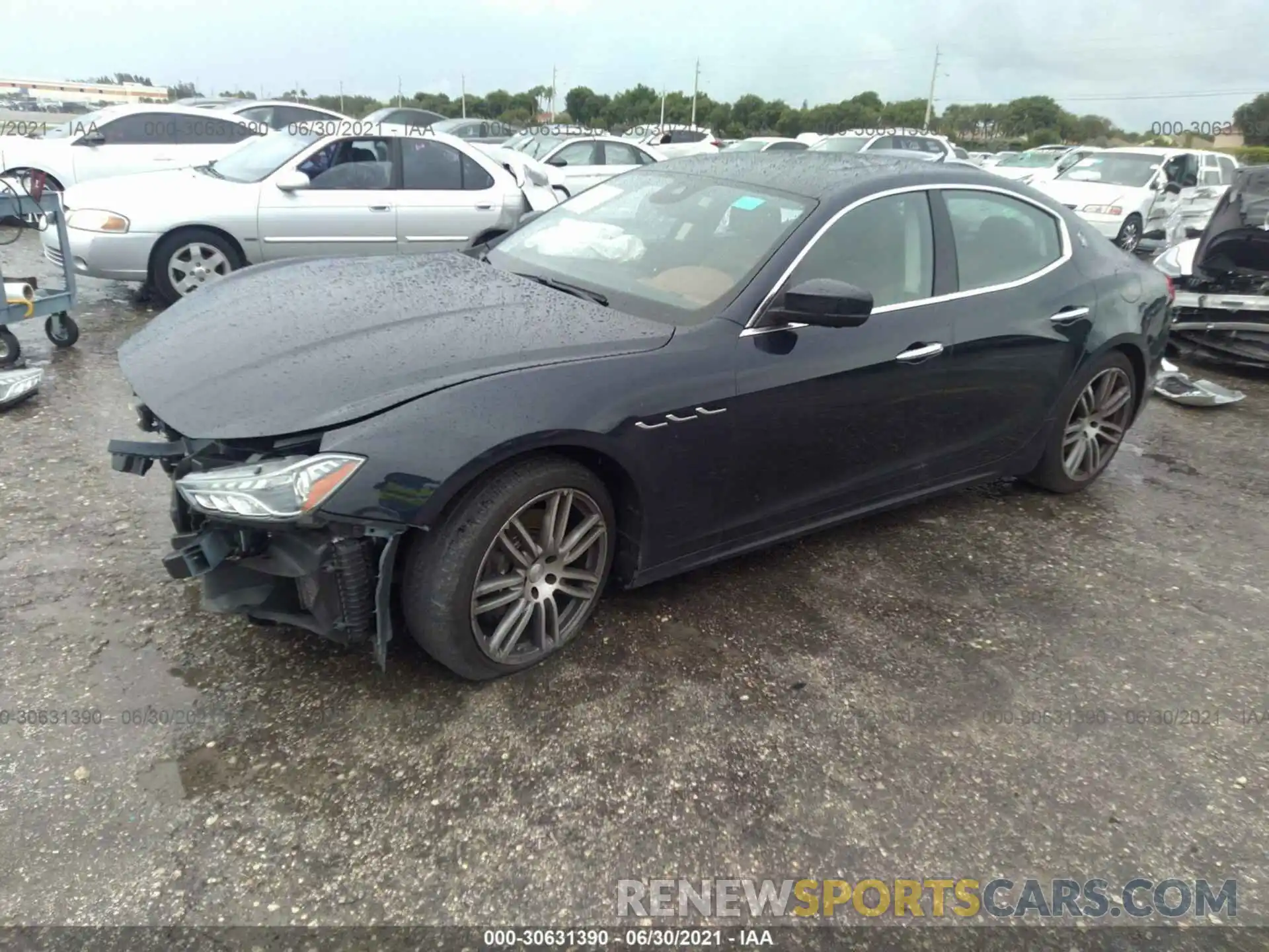 2 Photograph of a damaged car ZAM57YSA2K1335775 MASERATI GHIBLI 2019