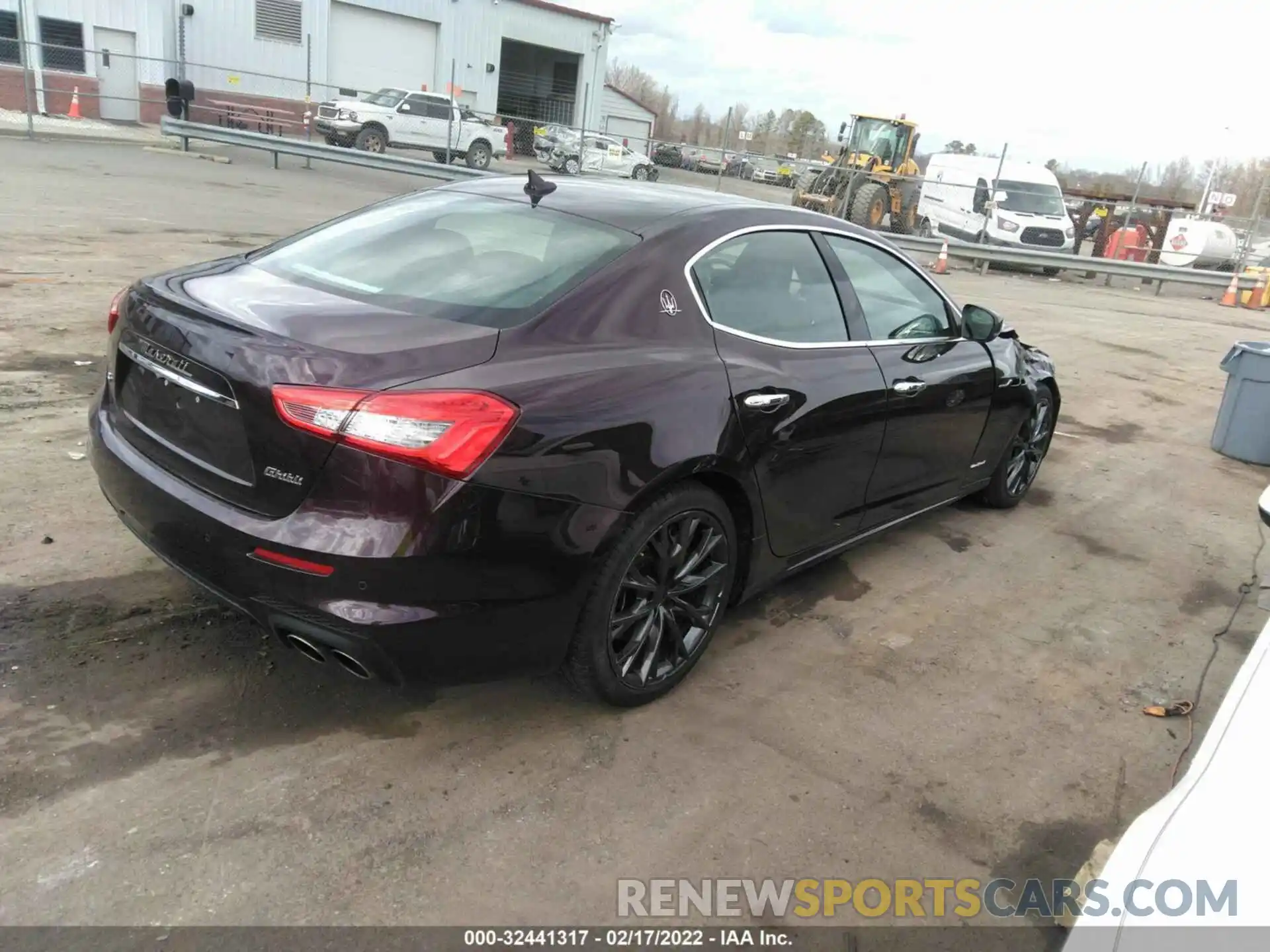 4 Фотография поврежденного автомобиля ZAM57YSS1K1328261 MASERATI GHIBLI 2019