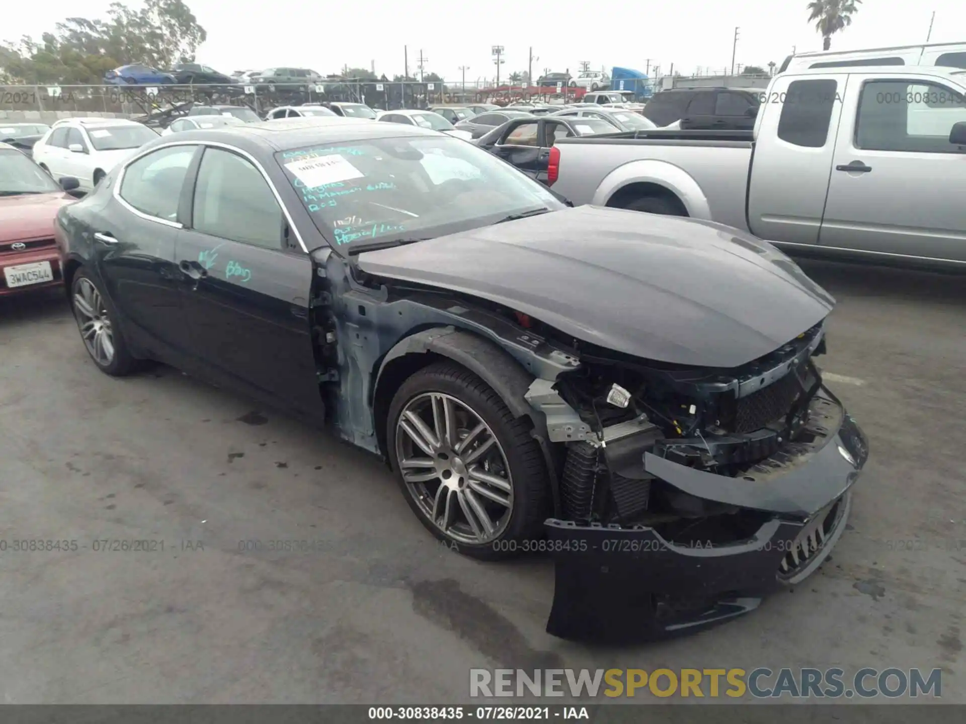 1 Photograph of a damaged car ZAM57YTA3K1335802 MASERATI GHIBLI 2019