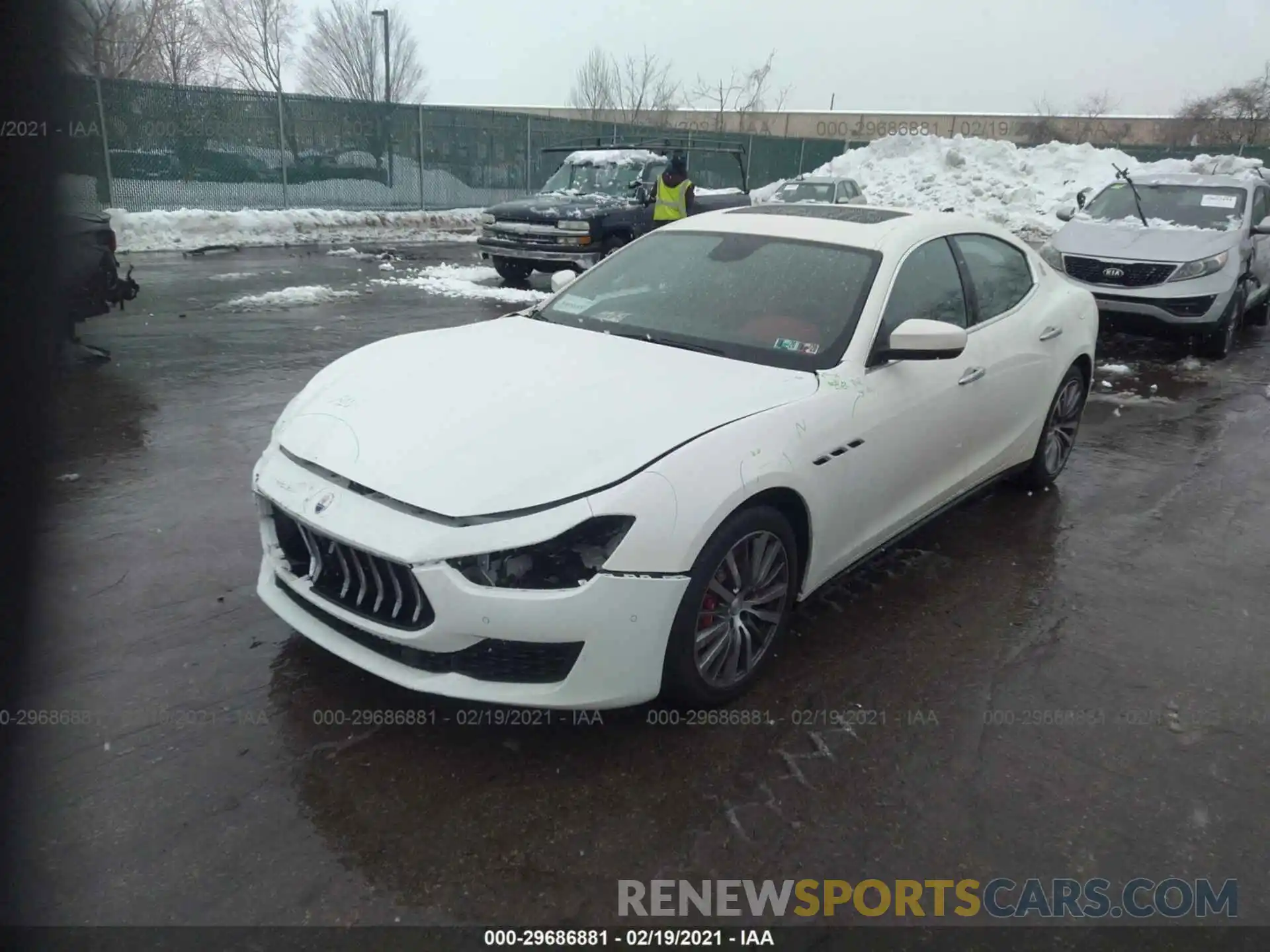 2 Фотография поврежденного автомобиля ZAM57YTA4K1317969 MASERATI GHIBLI 2019