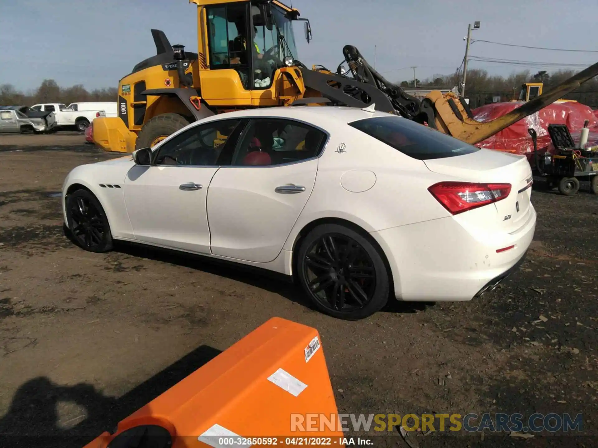 3 Photograph of a damaged car ZAM57YTA6K1311235 MASERATI GHIBLI 2019