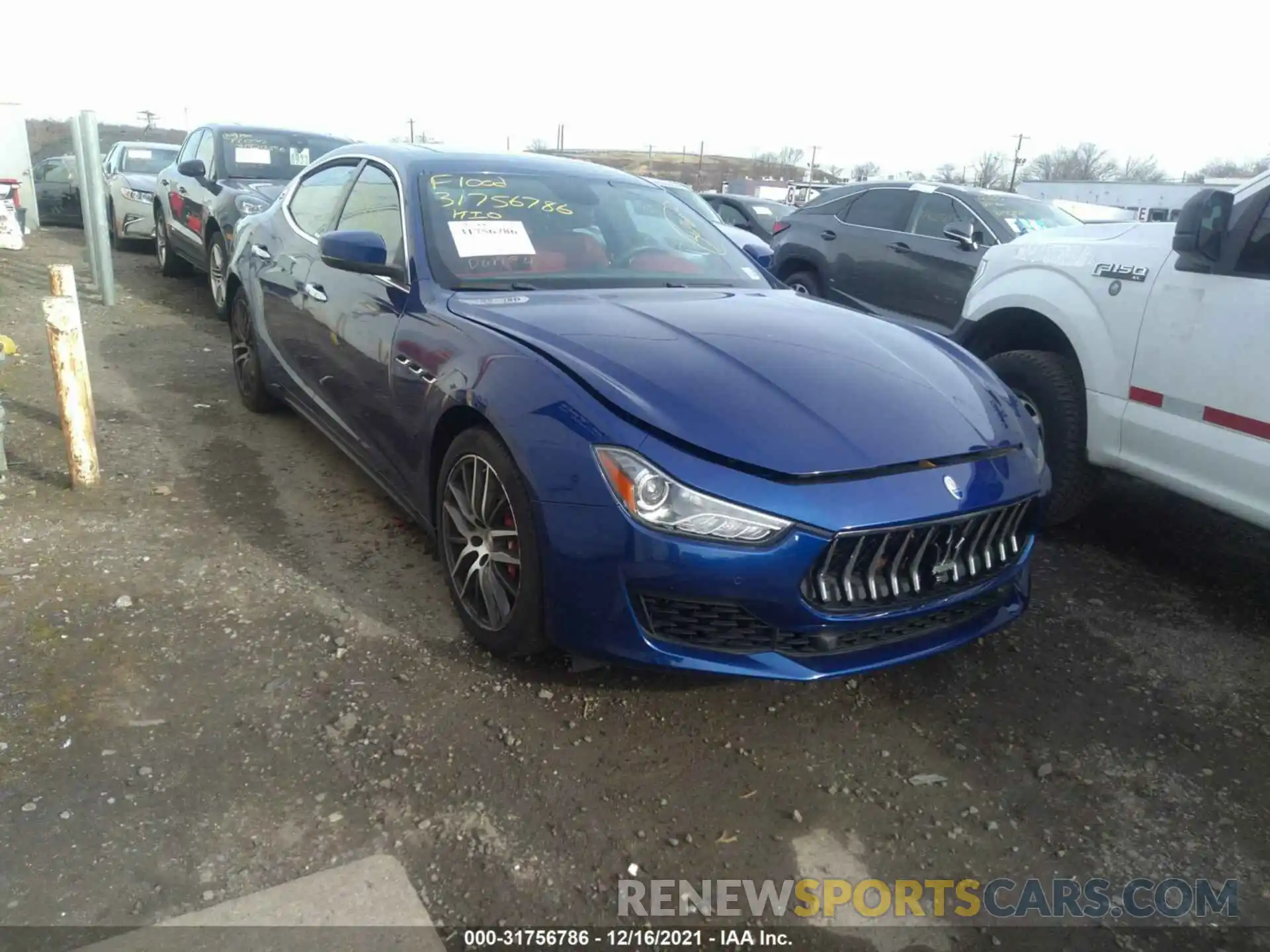 1 Photograph of a damaged car ZAM57YTAXK1315997 MASERATI GHIBLI 2019