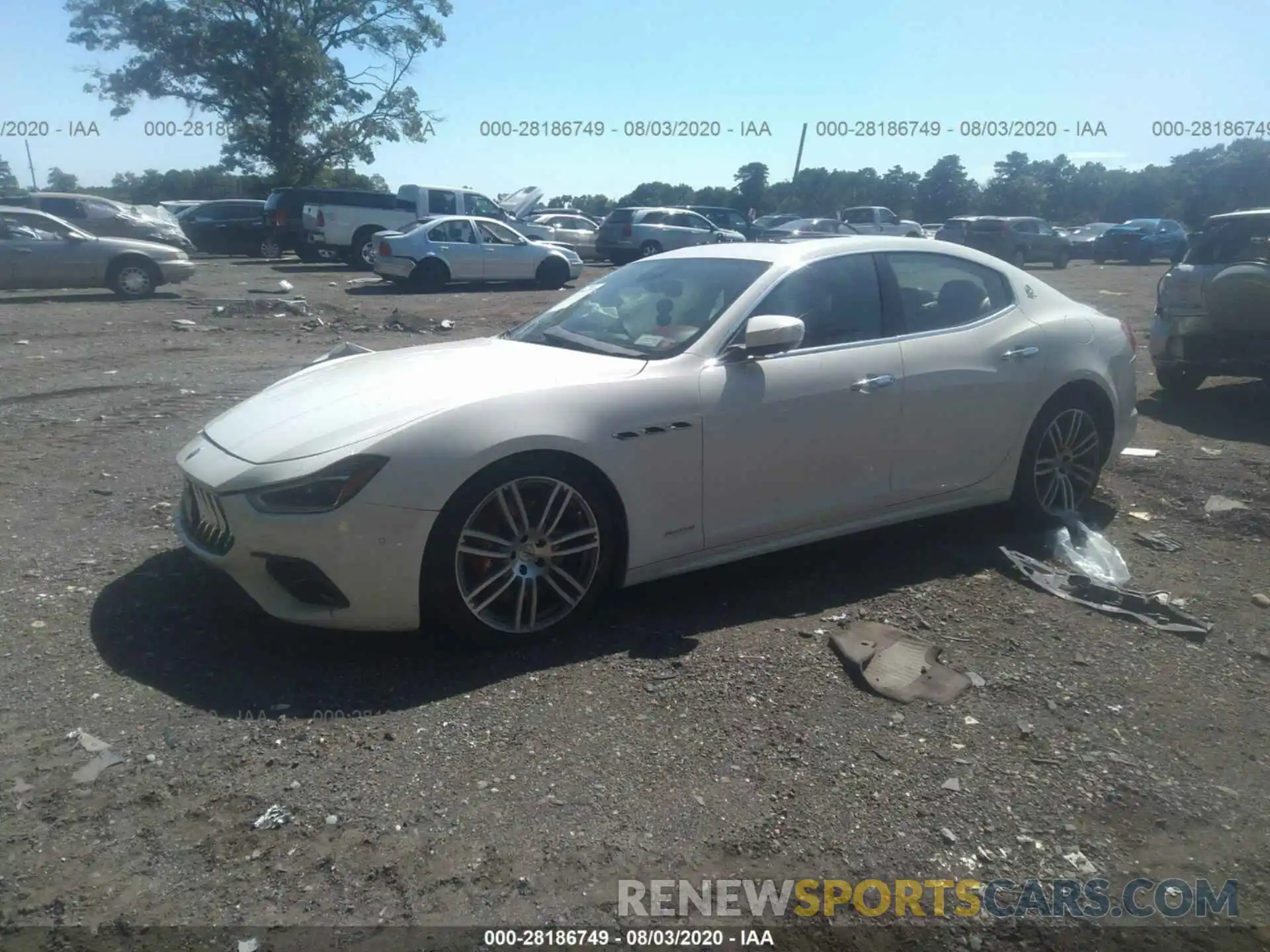 2 Photograph of a damaged car ZAM57YTS3K1315848 MASERATI GHIBLI 2019