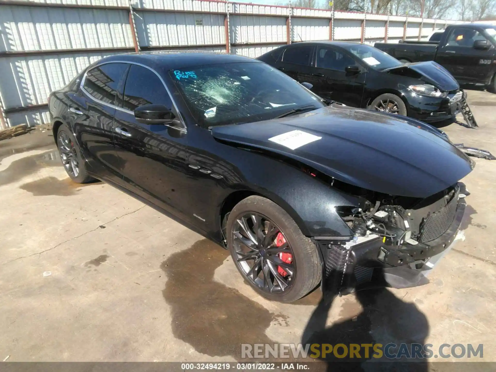 1 Photograph of a damaged car ZAM57YTS7K1339845 MASERATI GHIBLI 2019