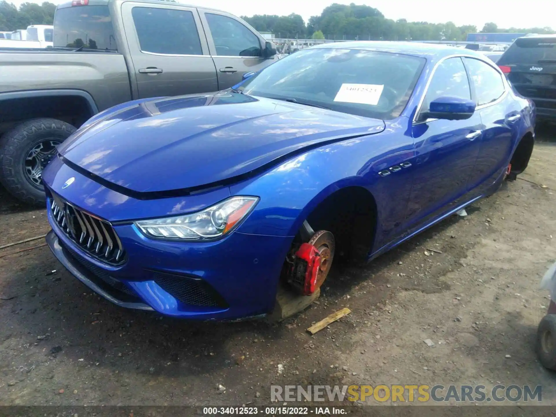 2 Photograph of a damaged car ZAM57XSA0L1354577 MASERATI GHIBLI 2020