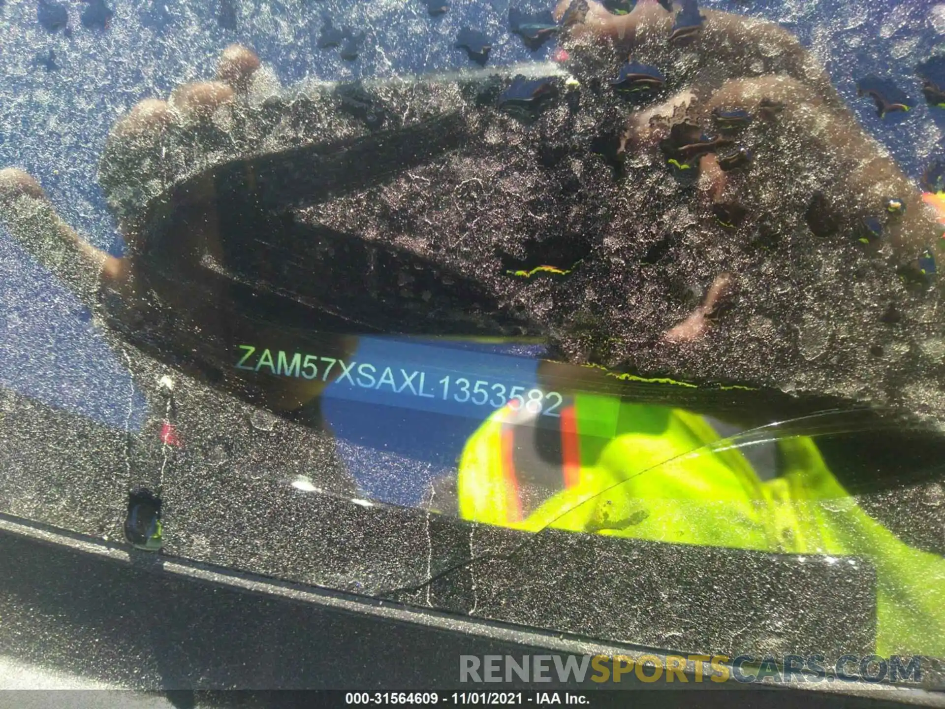 9 Photograph of a damaged car ZAM57XSAXL1353582 MASERATI GHIBLI 2020