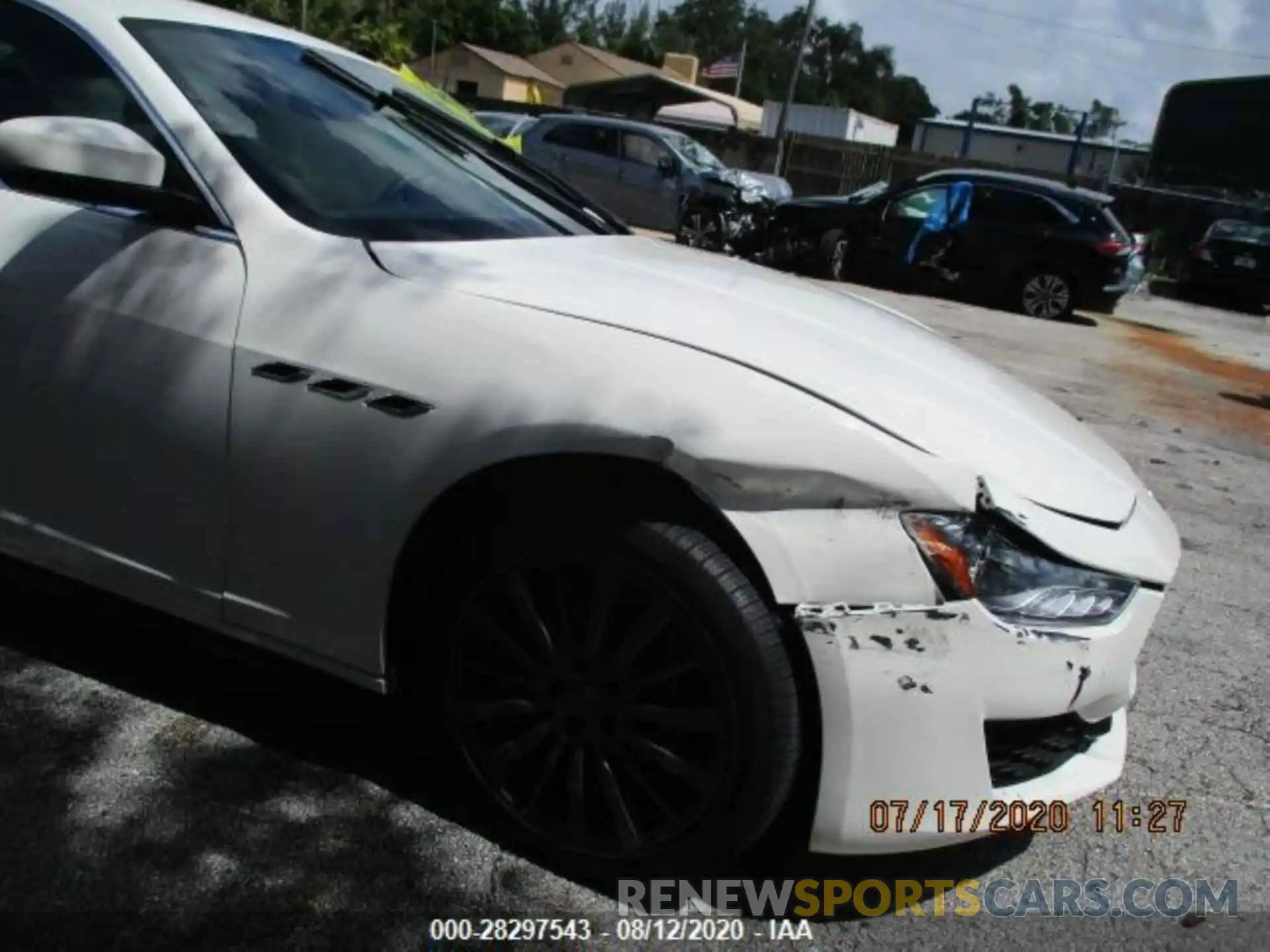 3 Photograph of a damaged car ZAM57YTAXL1344272 MASERATI GHIBLI 2020