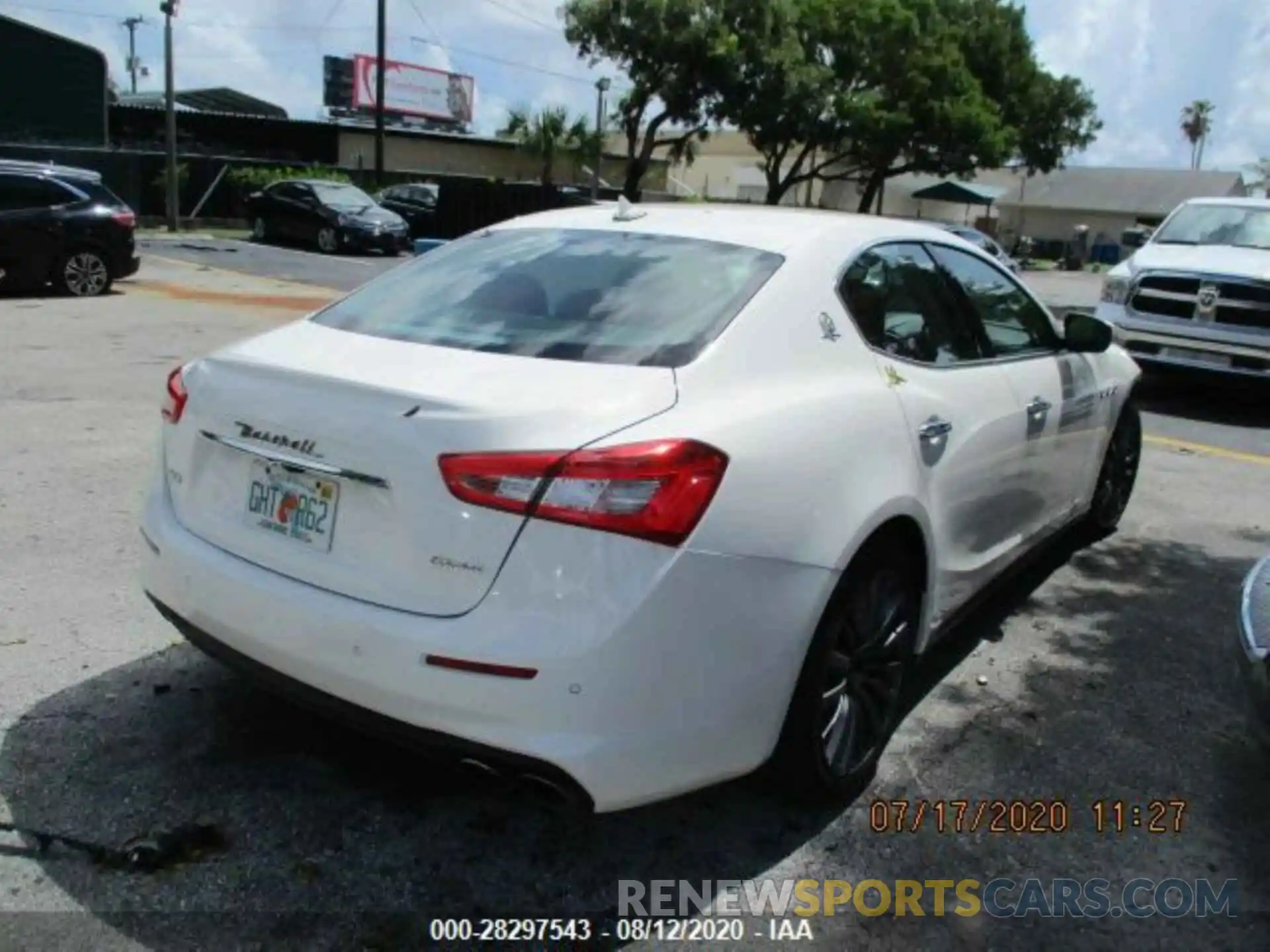 5 Photograph of a damaged car ZAM57YTAXL1344272 MASERATI GHIBLI 2020