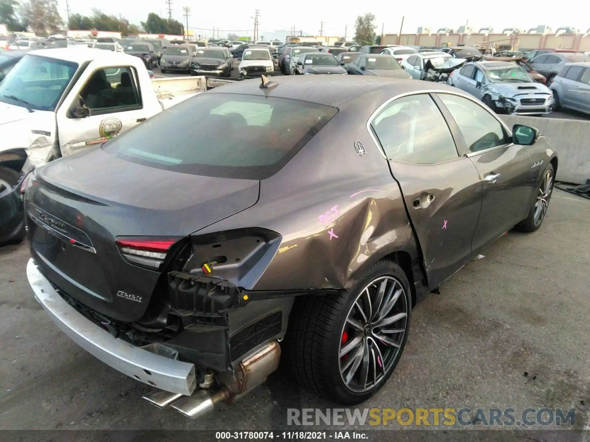 4 Photograph of a damaged car ZAM57YSA4M1365444 MASERATI GHIBLI 2021