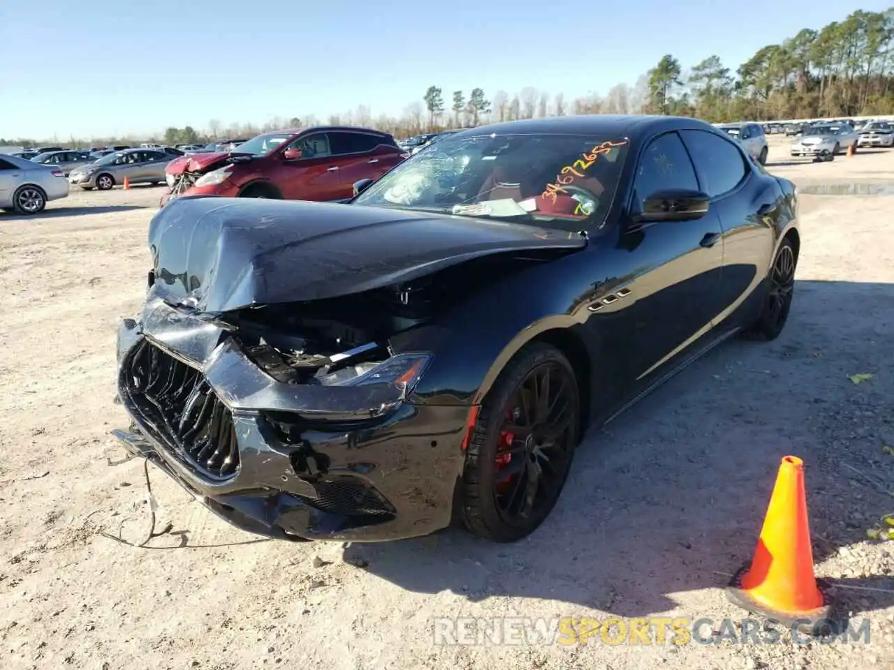 2 Photograph of a damaged car ZAM57YSM7N1385442 MASERATI GHIBLI MOD 2022